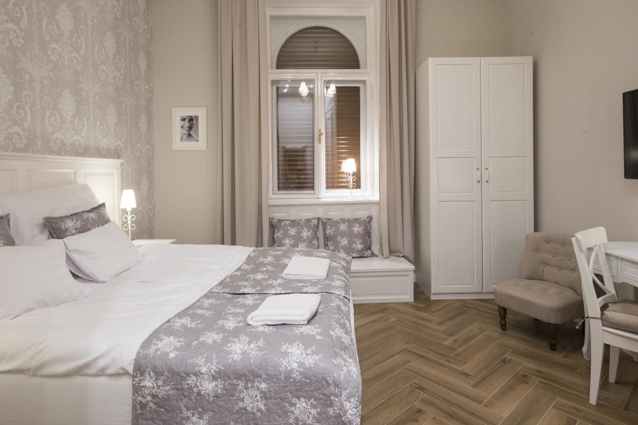 Serenity Boutique Будапеща Екстериор снимка